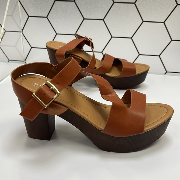 TOP MODA Size 10 Sandals - Picture 6 of 7